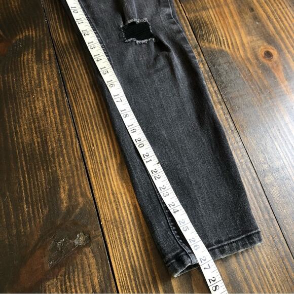 Calvin Klein Black Grunge Denim Women’s 28 Jeans Distressed Ankle Skinny Y2K - Picture 8 of 14